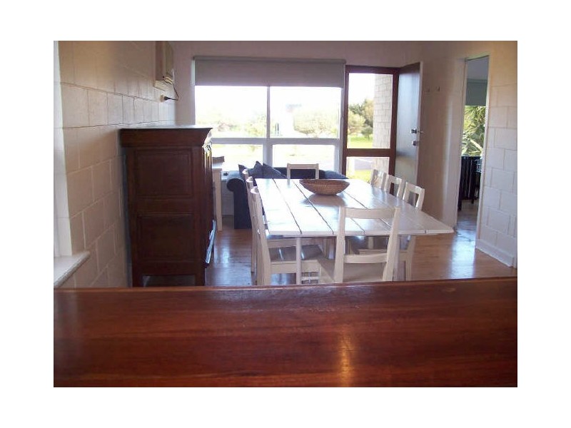 2 Abbott Avenue, Middleton SA 5213