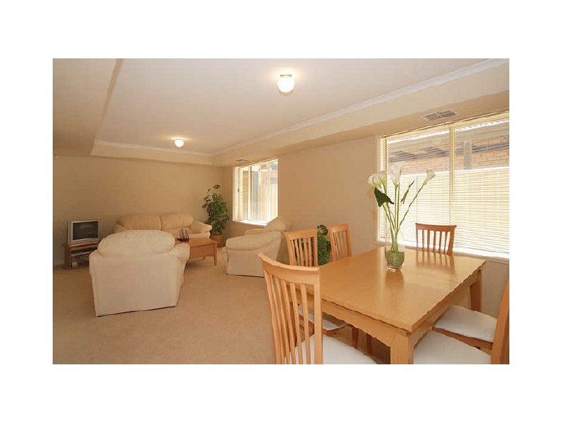 23 Britannia Parade, Hindmarsh Island SA 5214