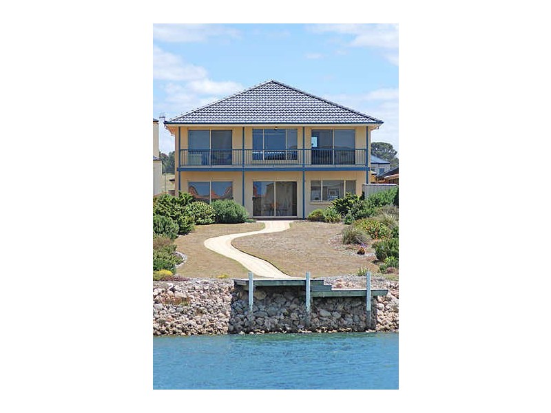 23 Britannia Parade, Hindmarsh Island SA 5214