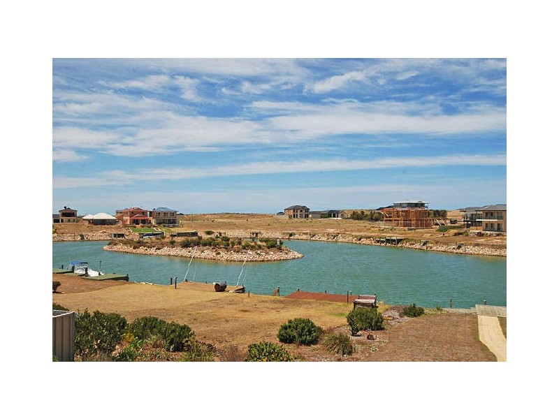 23 Britannia Parade, Hindmarsh Island SA 5214