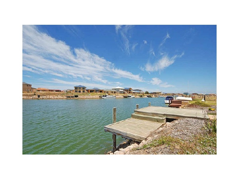 23 Britannia Parade, Hindmarsh Island SA 5214