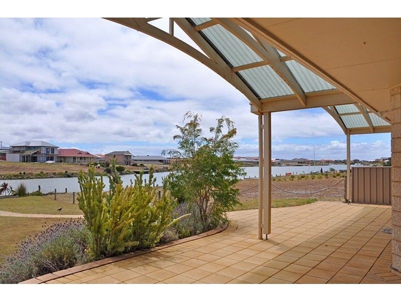 153 Wentworth Parade, Hindmarsh Island SA 5214