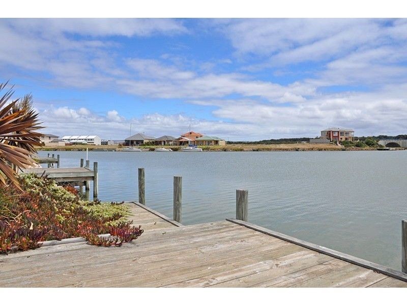 153 Wentworth Parade, Hindmarsh Island SA 5214
