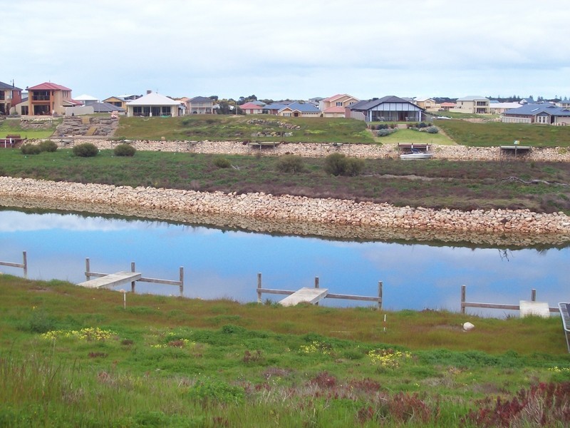 Lot 1385 Blanche Parade, Hindmarsh Island SA 5214