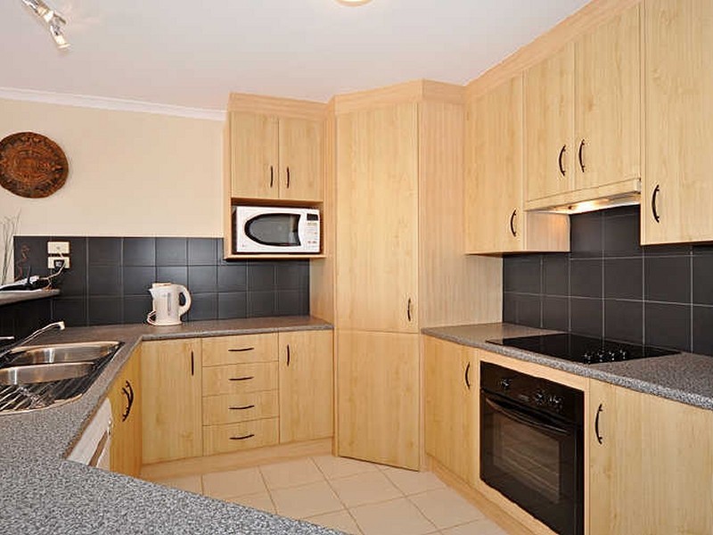 38 Wentworth Parade, Hindmarsh Island SA 5214