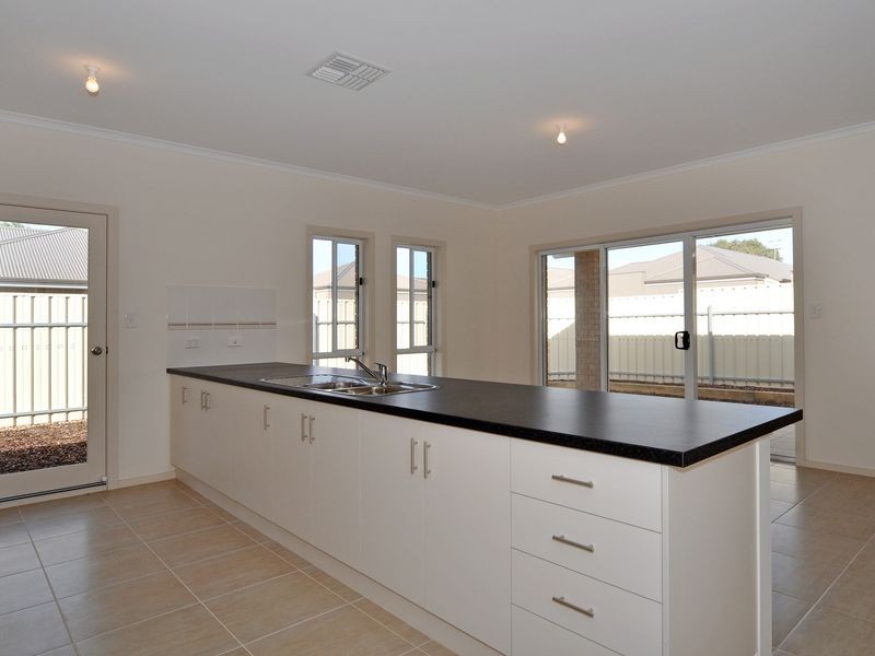 2/13 Chrystal Street, Goolwa SA 5214