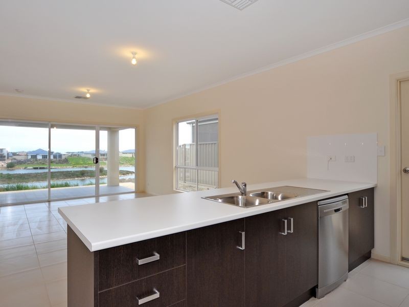 99 Blanche Parade, Hindmarsh Island SA 5214