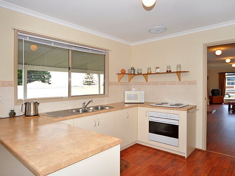 3 Price Street, Hindmarsh Island SA 5214