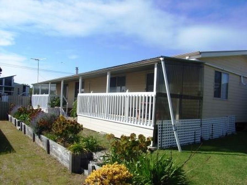 3 Price Street, Hindmarsh Island SA 5214