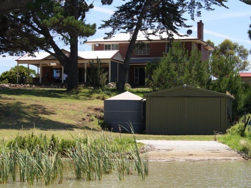 11 Finniss Street, Clayton SA 5256