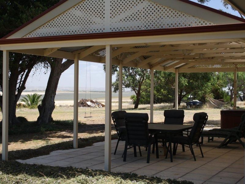 11 Finniss Street, Clayton SA 5256