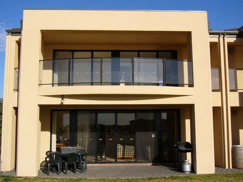 1 Vesta Drive, Hindmarsh Island SA 5214