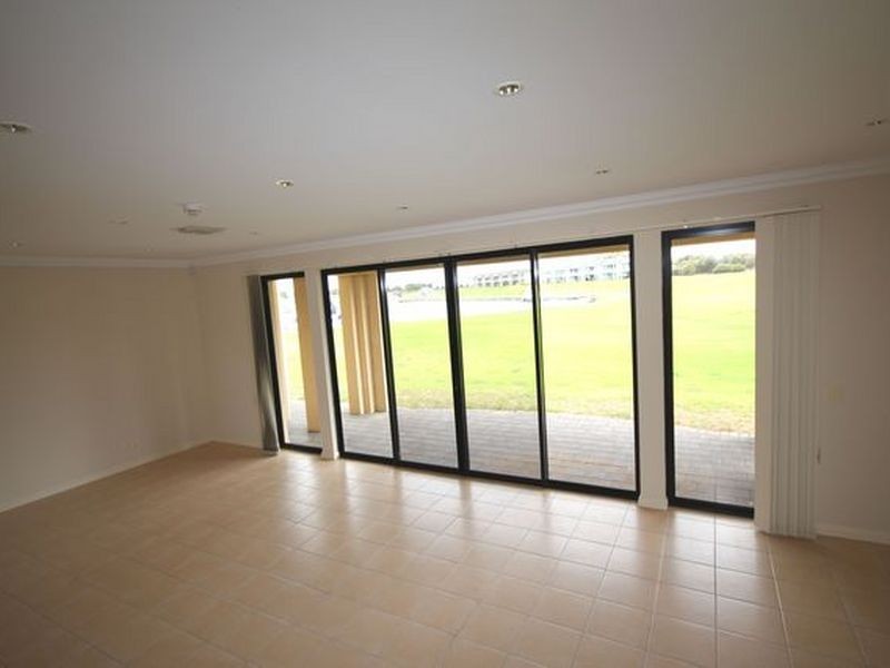 1 Vesta Drive, Hindmarsh Island SA 5214