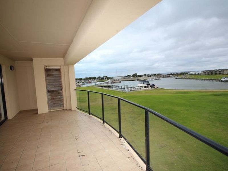 1 Vesta Drive, Hindmarsh Island SA 5214