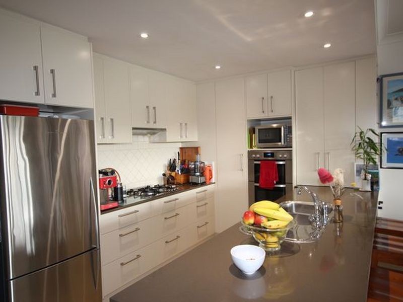 18 Britannia Parade, Hindmarsh Island SA 5214