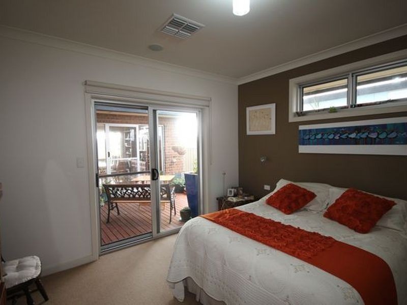 18 Britannia Parade, Hindmarsh Island SA 5214