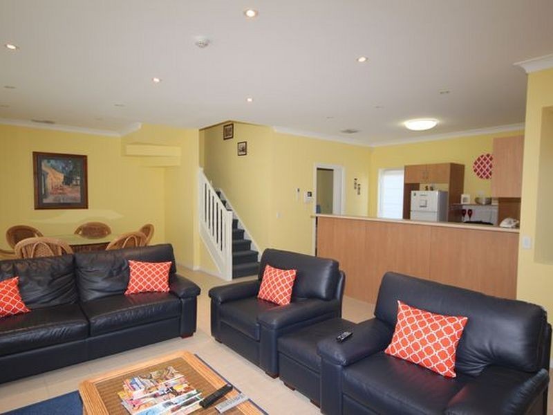 11 Vesta Drive, Hindmarsh Island SA 5214