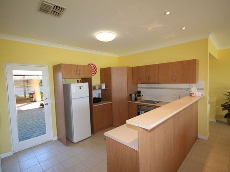 11 Vesta Drive, Hindmarsh Island SA 5214