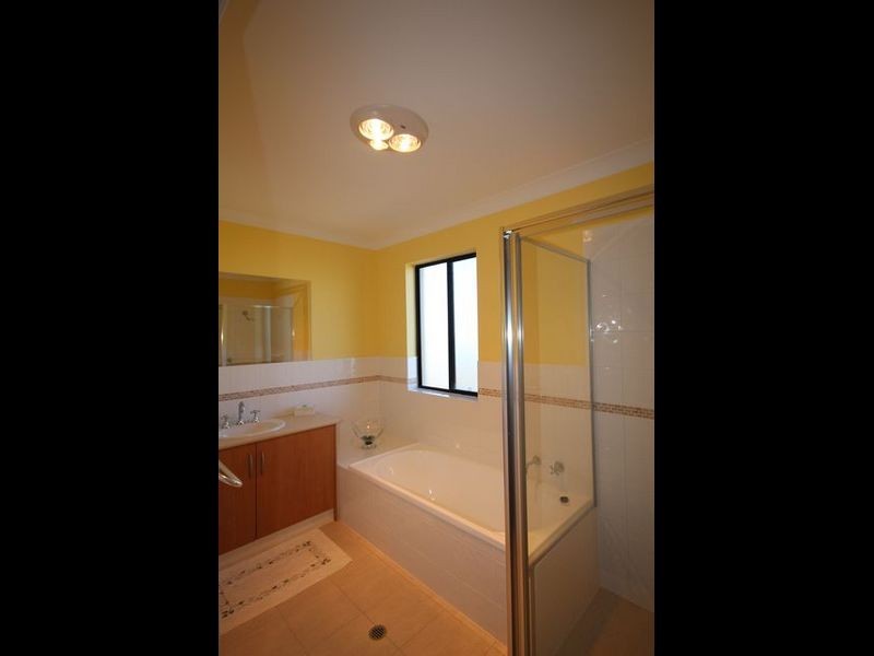 11 Vesta Drive, Hindmarsh Island SA 5214