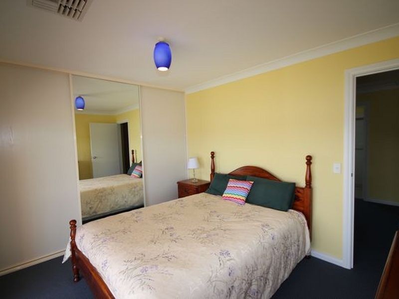 11 Vesta Drive, Hindmarsh Island SA 5214