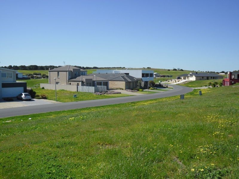 170 Excelsior Parade, Hindmarsh Island SA 5214