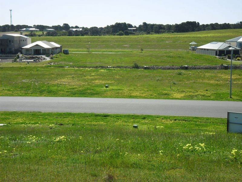 170 Excelsior Parade, Hindmarsh Island SA 5214