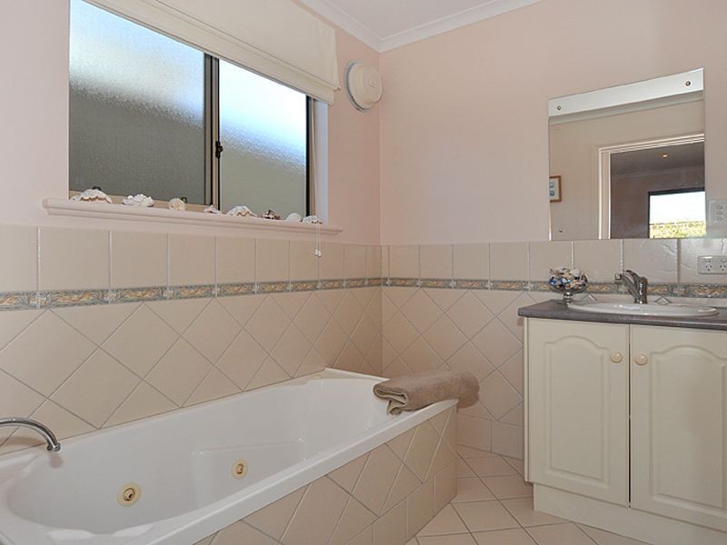 43 Castle Avenue, Goolwa Beach SA 5214
