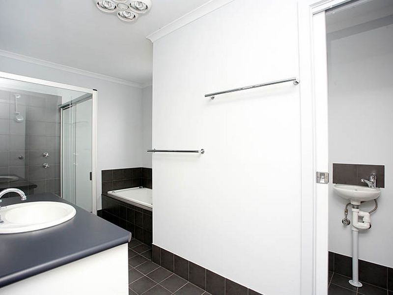 229 Excelsior Parade, Hindmarsh Island SA 5214