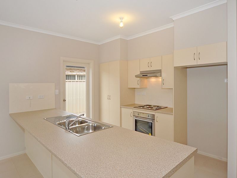 101 Blanche Parade, Hindmarsh Island SA 5214