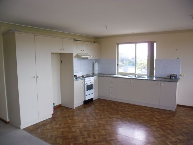 8 Aldam Avenue, Goolwa Beach SA 5214