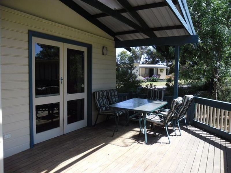 R5/ Caravan Park, Hindmarsh Island SA 5214