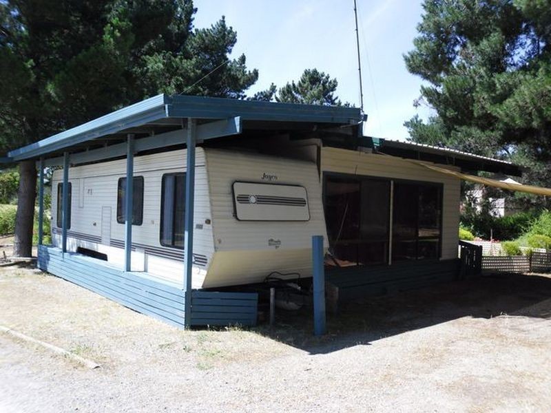 R5/ Caravan Park, Hindmarsh Island SA 5214