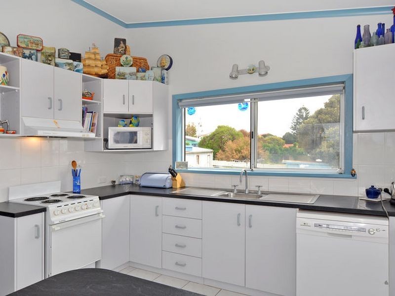 14 Dover Road, Middleton SA 5213