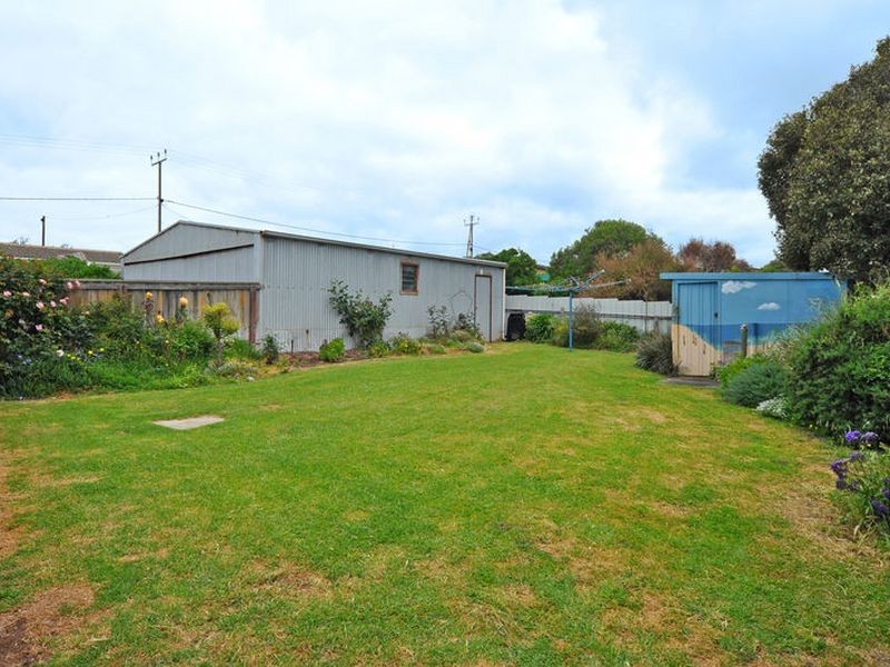 14 Dover Road, Middleton SA 5213