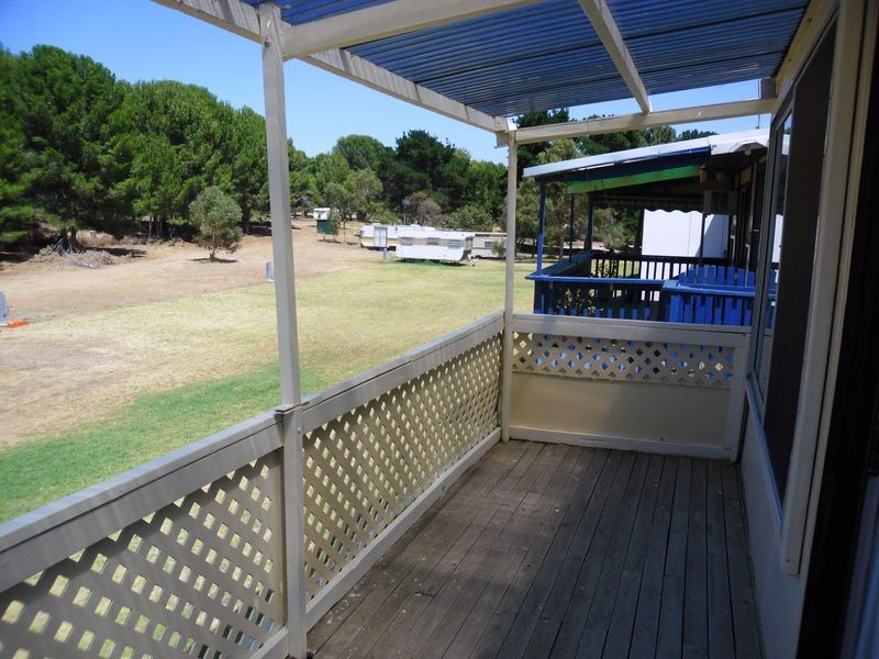 Unit 11 Hindmarsh Island Caravan Park, Hindmarsh Island SA 5214