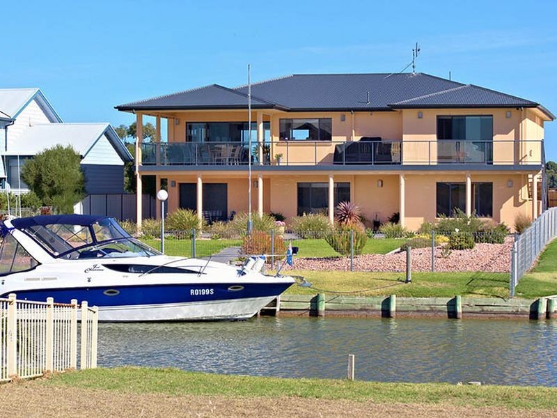 8 Daniel Avenue, Goolwa North SA 5214