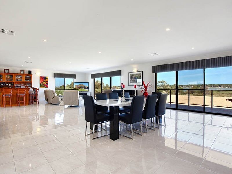 8 Daniel Avenue, Goolwa North SA 5214