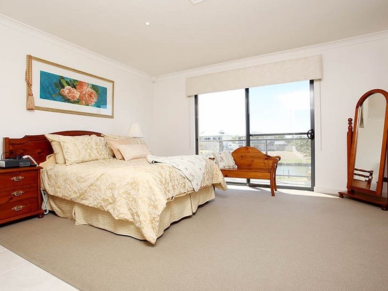 8 Daniel Avenue, Goolwa North SA 5214