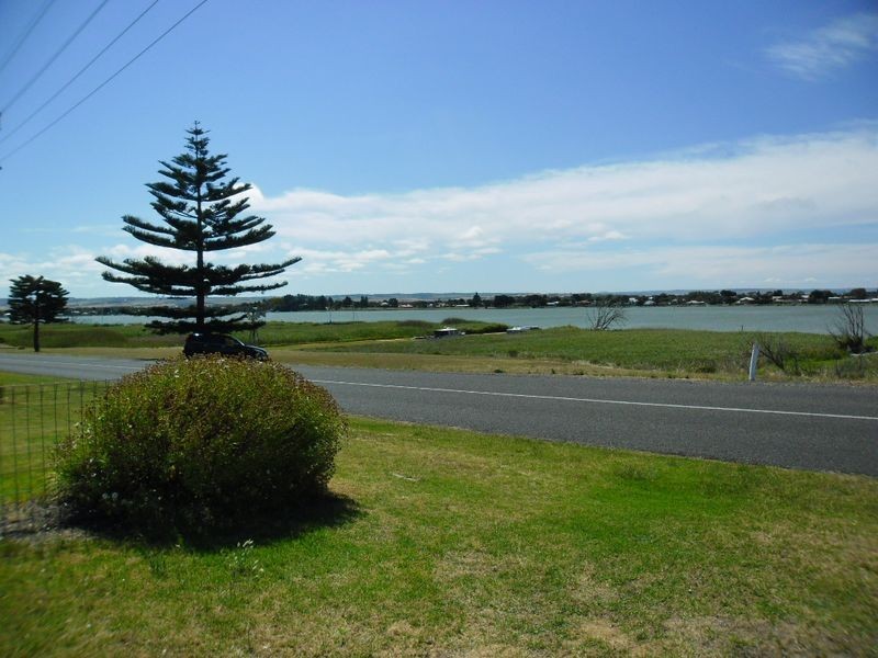 51 Captain Sturt Parade, Hindmarsh Island SA 5214