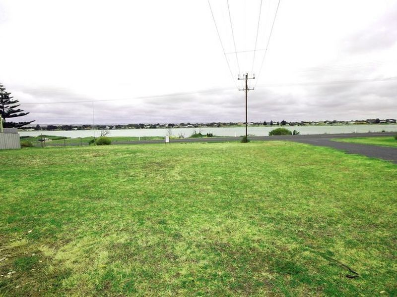 51 Captain Sturt Parade, Hindmarsh Island SA 5214