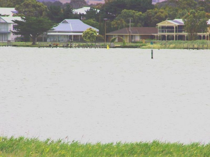 51 Captain Sturt Parade, Hindmarsh Island SA 5214