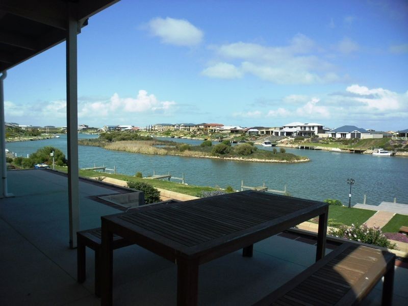 109 Blanche Parade, Hindmarsh Island SA 5214