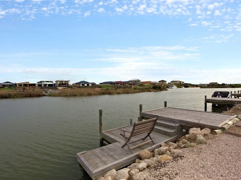 93 Blanche Parade, Hindmarsh Island SA 5214