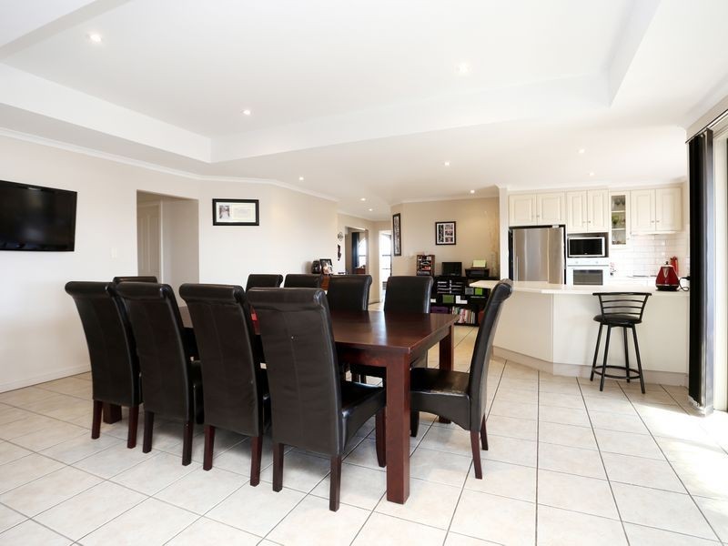 114 Excelsior Parade, Hindmarsh Island SA 5214