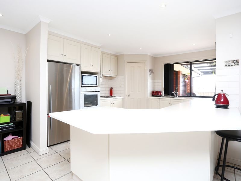 114 Excelsior Parade, Hindmarsh Island SA 5214