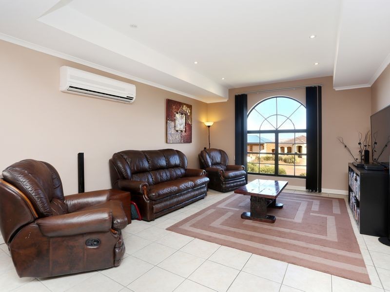 114 Excelsior Parade, Hindmarsh Island SA 5214