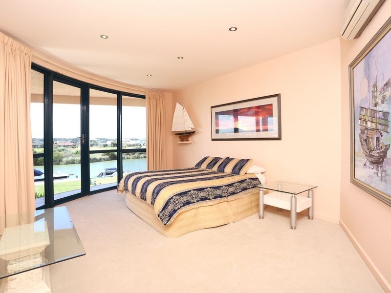 37 Excelsior Parade, Hindmarsh Island SA 5214