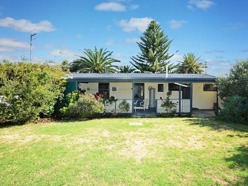 12 Hazel Street, Goolwa Beach SA 5214