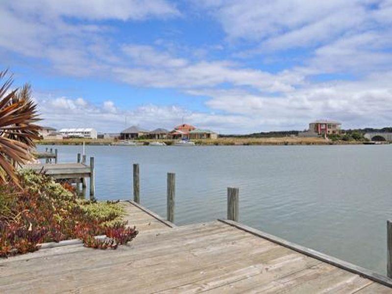 153 Wentworth Parade, Hindmarsh Island SA 5214