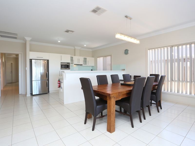 103 Blanche Parade, Hindmarsh Island SA 5214